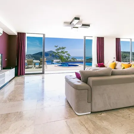 Sleeps 10 With Pool Air Con And Wifi 빌라 칼칸