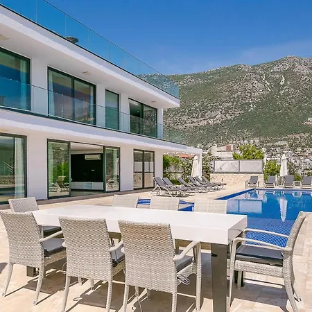 Sleeps 10 With Pool Air Con And Wifi * 칼칸